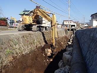 河川施工中